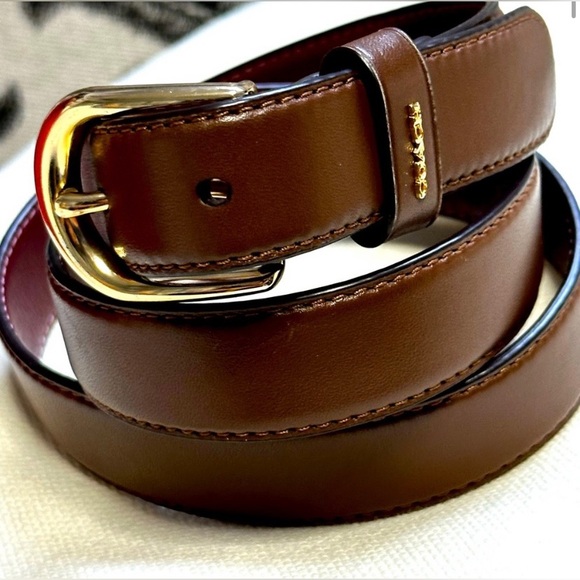 Coach Black Leather Belt with Gold-toned Hardware, Size Medium - Picture 2 of 5